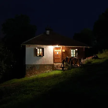 Terzica Avlija לינה וארוחת בוקר Sevojno